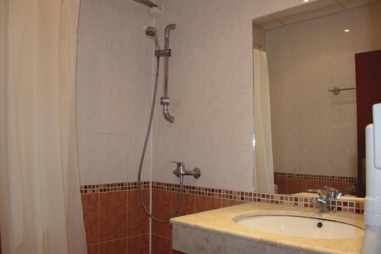 Hotel Green Park Kiten  Bagian luar foto